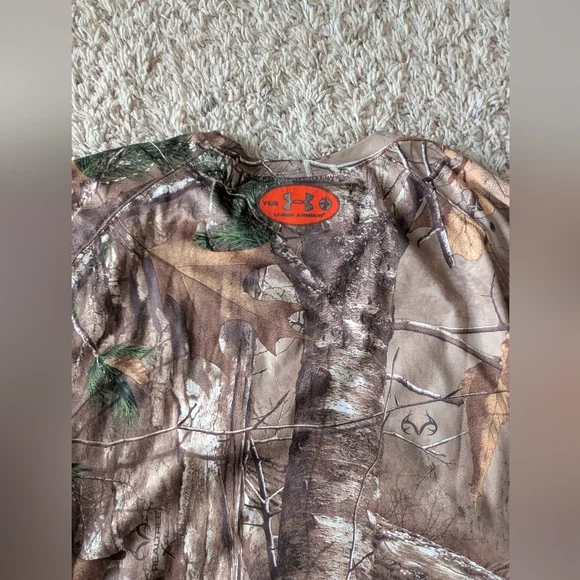 Under Armour Realtree Camo LS Hunting Shirt Youth Large - Picture 5 of 5